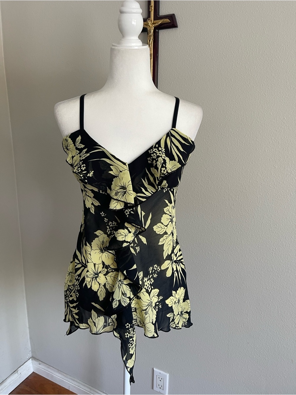 Antthony Black and Yellow Floral Ruffle Cami Top